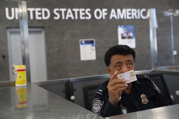 Twitter, Reddit venture US principles forcing visa applicants to relate their social media handles
