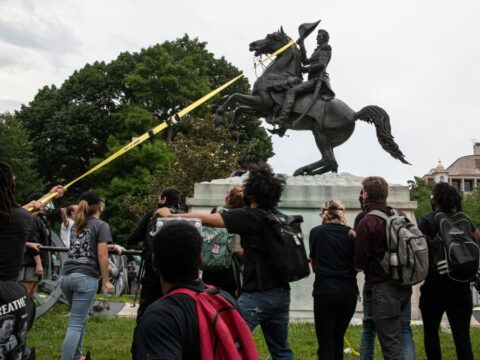 DHS Is Spying on Social Media to Discover Threats to Statues